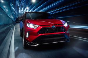 Toyota là hãng xe được tìm kiếm nhiều nhất năm 2021