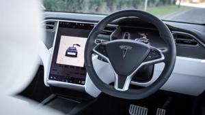Người dùng Tesla Autopilot bị buộc tội ngộ sát sau tai nạn chết người