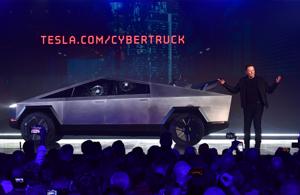 Đây là cách Tesla "đối xử" với khách hàng khi họ đặt mua bán tải điện Cybertruck và chờ đợi suốt 2 năm