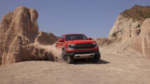 Ford Ranger Raptor 2023 chính thức ra mắt toàn cầu động cơ V6 tăng áp kép