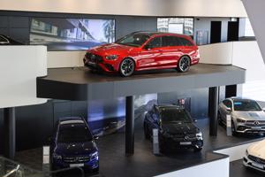 Mercedes cảnh báo thách thức chuỗi cung ứng và chi phí nguyên liệu gia tăng