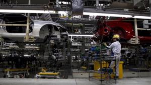 Toyota tạm ngừng dây chuyền sản xuất do nghi ngờ bị tấn công mạng