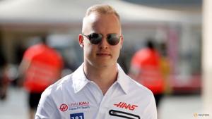 Vương quốc Anh cấm các tay đua người Nga đua xe ở Anh