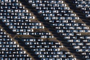 Những hãng xe đã ngừng sản xuất, bán hàng tại Nga