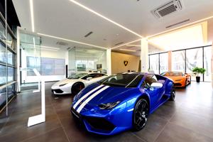 Lamborghini và Ferrari tạm ngừng kinh doanh tại Nga, quyên góp nhân đạo cho Ukraine