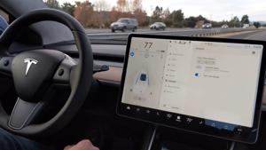 Tesla sa thải nhân viên vì đăng bài đánh giá về công nghệ không người lái