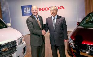 Honda và GM bắt tay, hứa ra ô tô điện "giá phải chăng"