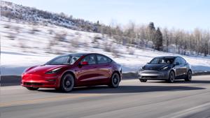 Xe Tesla sẽ tự động đóng cửa sổ ô tô khi phát hiện trời mưa