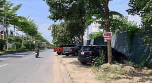 Ô tô đỗ lâu dưới trời nắng nóng sẽ hại như thế nào?