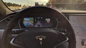 Tòa án ở Đức yêu cầu Tesla bồi thường hơn 100.000 USD cho khách hàng vì sự cố Autopilot