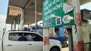 Dán thẻ định danh là thủ tục bắt buộc khi đăng kiểm xe ô tô