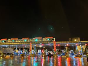 Dán thẻ thu phí ETC sẽ là thủ tục bắt buộc khi đăng kiểm xe