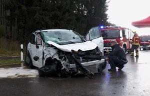 Xe điện BMW iX gây tai nạn liên hoàn ở Đức, 1 người tử vong, 9 người bị thương