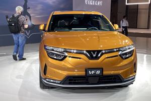 Cơ hội nào cho VF 8 khi “Mỹ tiến” trước đạo luật mới?