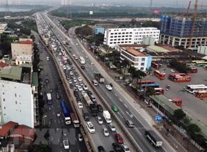 Hà Nội: Khó xử lý dứt điểm vi phạm trên đường vành đai 3 trên cao?