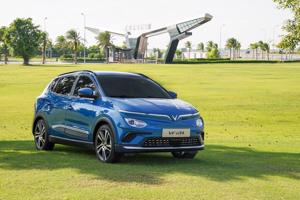 Đại gia Việt trong cuộc đua phát triển xe điện tại Việt Nam: Cơ hội và thách thức