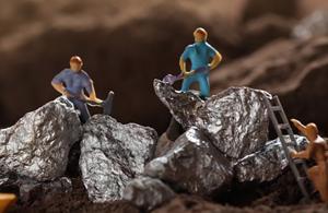 Mỏ "vàng trắng" ở Canada và bài toán giá xe ô tô điện toàn cầu