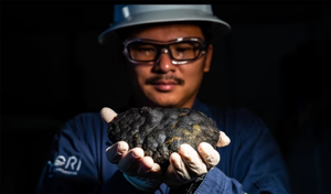 Đổ xô tìm kiếm khoáng chất sản xuất pin ô tô điện dưới đáy đại dương