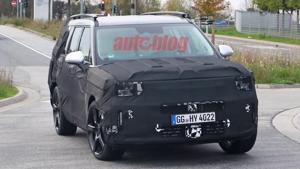 Lộ hình ảnh mới nhất của Hyundai Santafe có thiết kế hầm hố hơn nhiều