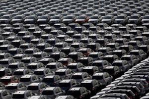 Nga nhập ô tô cũ từ Nhật vì sản xuất trong nước sụt giảm