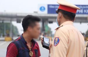 Hơn 40.000 “ma men” và tài xế quá tốc độ bị xử lý trong 2 tuần cao điểm