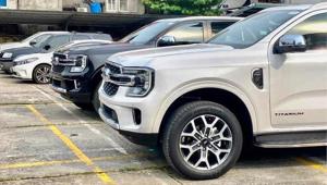 Diễn biến trái chiều thị trường ô tô Việt dịp cuối năm