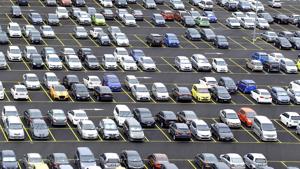 Ngành công nghiệp ô tô thế giới cần đặt lại kỳ vọng năm 2023