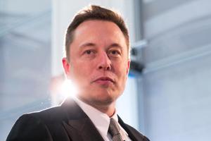 Tesla “quay xe” dùng quảng cáo truyền thống và toan tính của Elon Musk