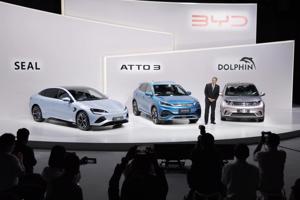 Mercedes, Stellantis bất đồng về bảo hộ trước làn sóng cạnh tranh từ các đối thủ Trung Quốc