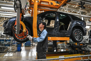 Mỹ và châu Âu bất đồng về mối đe dọa từ ngành ô tô Trung Quốc