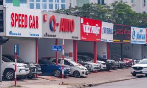 Khó khăn “bủa vây” thị trường ô tô cũ