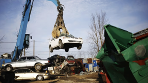 Ngành tái chế đối mặt với số lượng rác xe điện khổng lồ