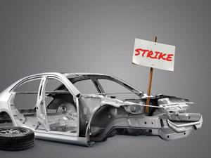 Cuộc đình công công nhân ngành ô tô Mỹ sẵn sàng đối đầu với tầng lớp tỷ phú