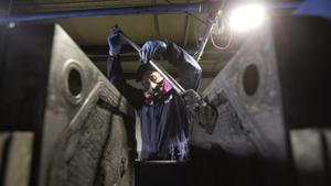 Các công ty khởi nghiệp công nghệ toàn cầu chạy đua tái chế pin EV bền vững