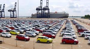 Việt Nam nhập khẩu gần 120.000 ô tô cả năm 2023, sụt giảm mạnh kim ngạch