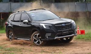 Tháng 4, ô tô nhập khẩu về Việt Nam bất ngờ quay đầu lao dốc