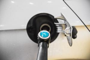 Khe cửa nào cho pin nhiên liệu hydro trên thị trường ô tô toàn cầu?