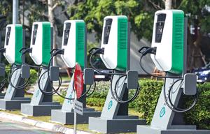 Sẽ sớm có quy chuẩn Việt Nam đối với hệ thống trạm sạc xe điện