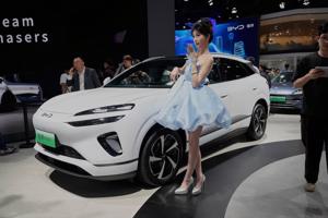 Thách thức của thị trường Việt trước cuộc chiến giá cả ô tô ở Trung Quốc