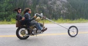 Loạt ảnh mô tô độ tới mức kỳ dị ở khắp nơi trên thế giới