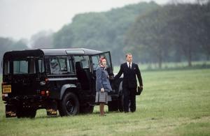 10 chiếc xe nổi bật trong bộ sưu tập ô tô của nữ hoàng Anh