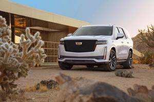Cadillac tụt hậu trong cuộc chiến xe sang như thế nào?