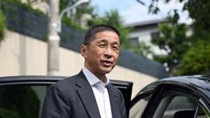 Tổng giám đốc từ chức, Nissan lún sâu vào khủng hoảng