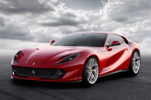 Giả lệnh triệu hồi, "nẫng" siêu xe Ferrari ngay trước mắt chủ 