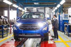 COVID-19: Các hãng xe Việt làm gì để “khách hàng an toàn”?