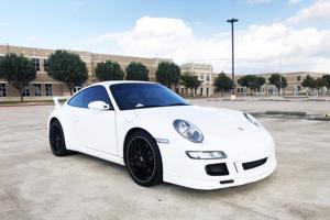 Chiếc Porsche 911 độc đáo với ghế lái ở giữa