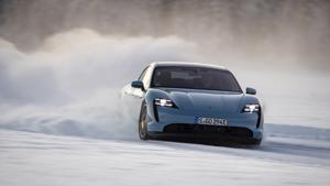 Porsche Taycan điện giá cao nhất 9,55 tỷ đồng