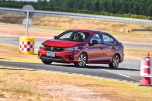 10 ô tô bán chạy nhất Việt Nam tháng 6/2020