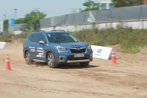 Thử thách vượt địa hình với Subaru Forester và Outback