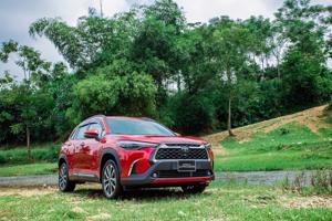 Toyota Corolla Cross: "lối đi nào cho em"